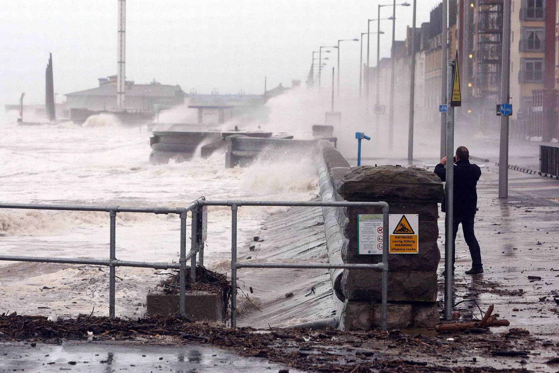 weather rhos on sea