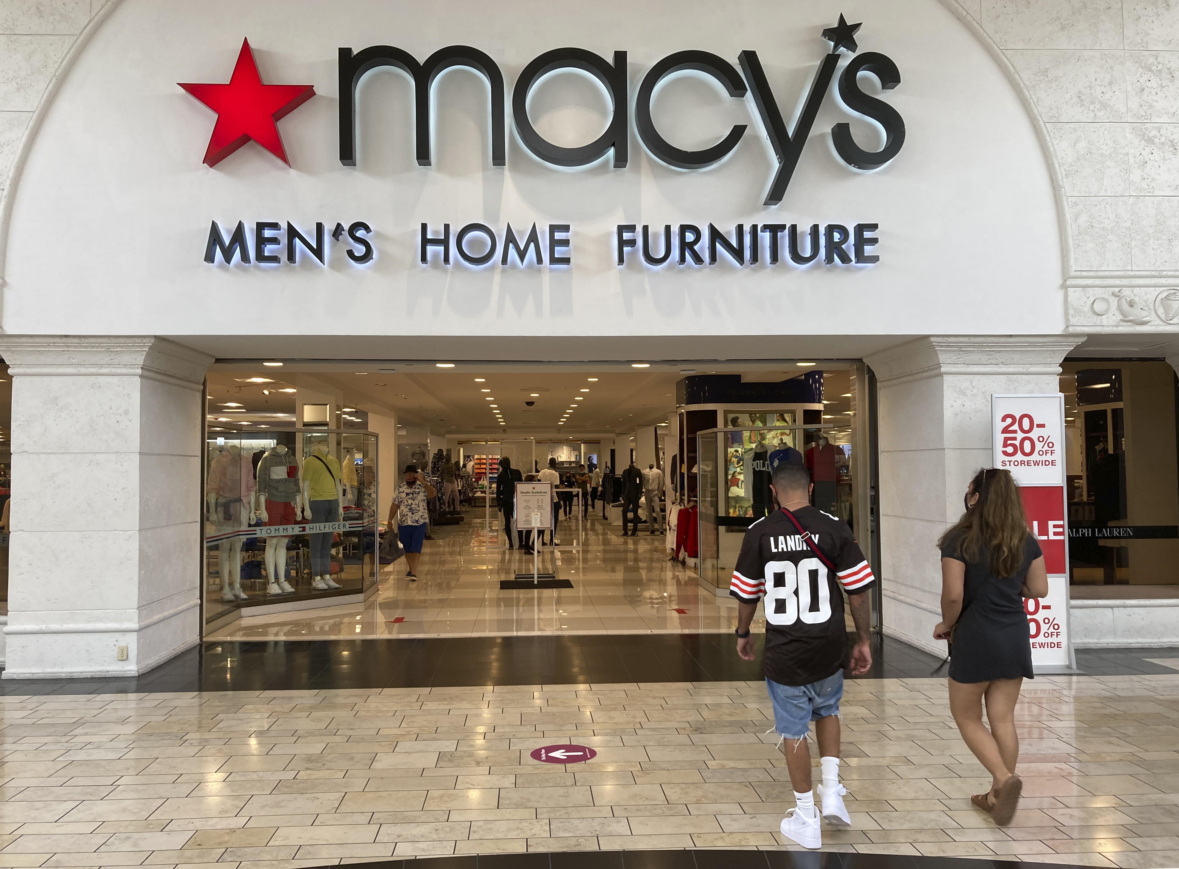 what time does macys closes today